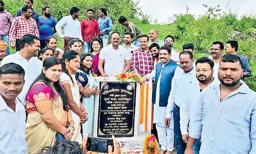 नए पार्कों की आधारशिला रखे जाने के बावजूद कोई काम नहीं हुआ नए पार्कों की आधारशिला रखे जाने के बावजूद कोई काम नहीं हुआ