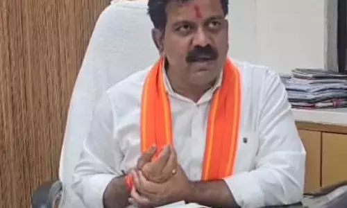 कांग्रेस नेता धनेंद्र साहू ने गृहमंत्री विजय शर्मा को किया फोन, सूने क्या कहा? FB पर खुलासा