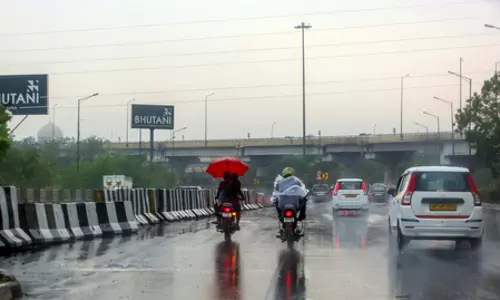 दिल्ली-एनसीआर में आंधी-तूफान का कहर, मौसम विभाग ने फिर दी चेतावनी