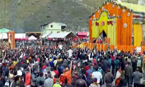 Kedarnath Dham:  उमड़ रही है श्रद्धालुओं की भारी भीड़