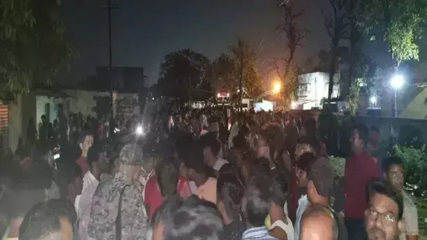 Hazaribagh: तेज रफ्तार स्कार्पियो की चपेट में आए दो युवक Hazaribagh: तेज रफ्तार स्कार्पियो की चपेट में आए दो युवक