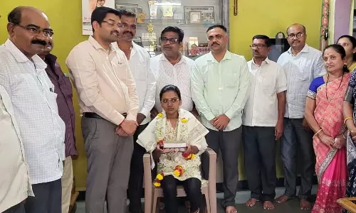 बेलगाम: किसान की बेटी ने SSLC परीक्षा में उत्कृष्ट प्रदर्शन किया, पूरे शहर में जश्न