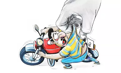 Odisha: चार गिरफ्तार, 22 चोरी की बाइक बरामद Odisha: चार गिरफ्तार, 22 चोरी की बाइक बरामद