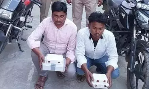 Bareilly: एक करोड़ की स्मैक के साथ फतेहगंज पश्चिमी में दो तस्कर गिरफ्तार Bareilly: एक करोड़ की स्मैक के साथ फतेहगंज पश्चिमी में दो तस्कर गिरफ्तार