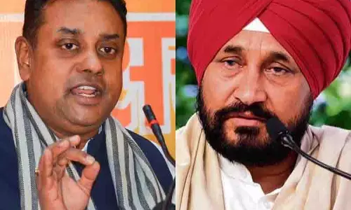 BJP ने चन्नी के सर्जिकल स्ट्राइक वाले बयान, कांग्रेस पर पाकिस्तान को ऑक्सीजन देने का आरोप लगाया BJP ने चन्नी के सर्जिकल स्ट्राइक वाले बयान, कांग्रेस पर पाकिस्तान को ऑक्सीजन देने का आरोप लगाया
