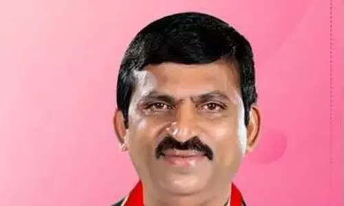 पोंगुलेटी ने Telangana हीटवेव एक्शन प्लान जारी किया पोंगुलेटी ने Telangana हीटवेव एक्शन प्लान जारी किया