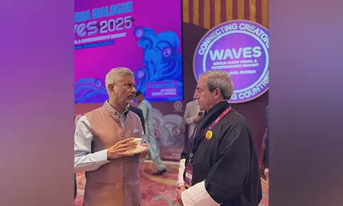 जयशंकर ने की WAVES Summit 2025 के अवसर पर भूटान के विदेश मंत्री से मुलाकात जयशंकर ने की WAVES Summit 2025 के अवसर पर भूटान के विदेश मंत्री से मुलाकात