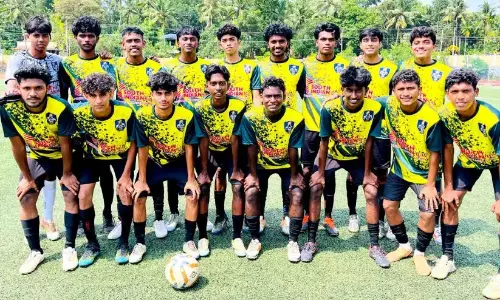 कोम्पंस FC ने जिला फुटबॉल लीग एफ डिवीजन में चैंपियन का ताज पहनाया कोम्पंस FC ने जिला फुटबॉल लीग एफ डिवीजन में चैंपियन का ताज पहनाया