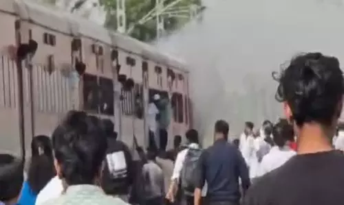 Nagaur: इंजन में खराबी से रुकी इंटरसिटी ट्रेन, गोटन के पास यात्रियों में अफरा-तफरी