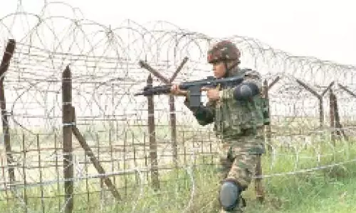 पाक सेना द्वारा लगातार 8वें दिन गोलीबारी