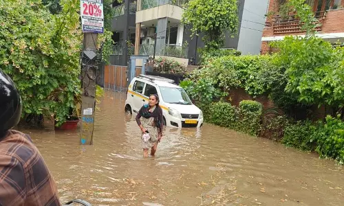 Haryana : 246 मिमी बारिश से गुरुग्रामवासी परेशान Haryana : 246 मिमी बारिश से गुरुग्रामवासी परेशान