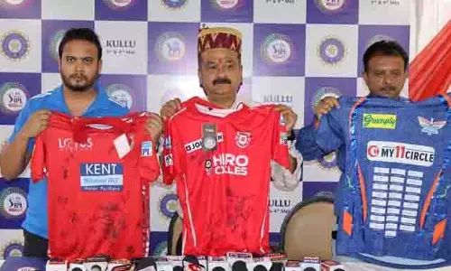 भाग्यशाली प्रशंसकों को ‘फैन पार्क’ में IPL टी-शर्ट मिलेंगी भाग्यशाली प्रशंसकों को ‘फैन पार्क’ में IPL टी-शर्ट मिलेंगी