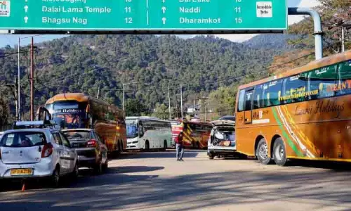 Himachal: राज्य अखिल भारतीय परमिट वाले वाहनों पर प्रवेश कर नहीं वसूल सकता