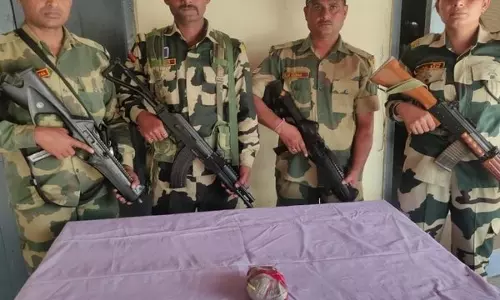 BSF ने पंजाब सीमा पर हेरोइन की खेप बरामद की