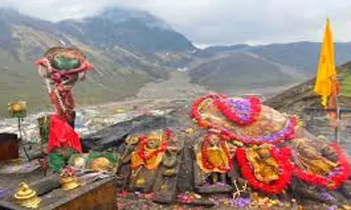 Kedarnath Dham के रक्षक बाबा भुकुंट भैरवनाथ के कपाट खुले
