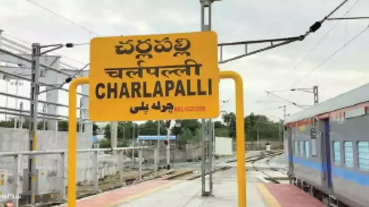 Telangana: यात्रियों ने आरके नगर, मलकगिरी जंक्शन पर ट्रेन ठहराव की मांग उठाई