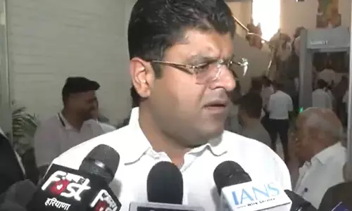 जेजेपी के दुष्यंत चौटाला ने केंद्र सरकार से Punjab, हरियाणा जल विवाद में हस्तक्षेप करने का किया आग्रह जेजेपी के दुष्यंत चौटाला ने केंद्र सरकार से Punjab, हरियाणा जल विवाद में हस्तक्षेप करने का किया आग्रह