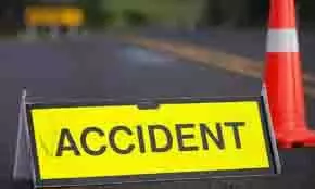 Up News: ट्रैक्टर और बाइक की टक्कर में महिला की मौत, परिवार में मचा कोहराम Up News: ट्रैक्टर और बाइक की टक्कर में महिला की मौत, परिवार में मचा कोहराम