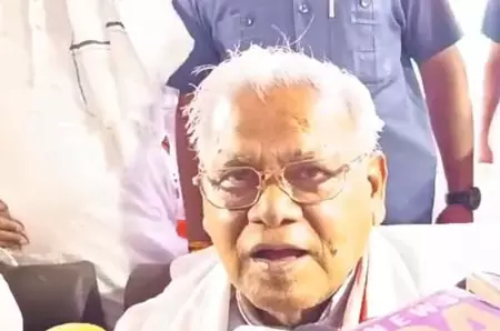 पाकिस्तान की गीदड़ भभकी से भारत डरने वाला नहीं : जीतन राम मांझी पाकिस्तान की गीदड़ भभकी से भारत डरने वाला नहीं : जीतन राम मांझी