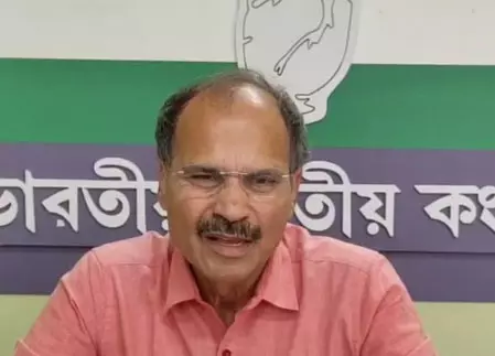 केंद्र सरकार ने घाटी में किया था अमन-चैन का वादा, लेकिन विफल रही : अधीर रंजन चौधरी केंद्र सरकार ने घाटी में किया था अमन-चैन का वादा, लेकिन विफल रही : अधीर रंजन चौधरी
