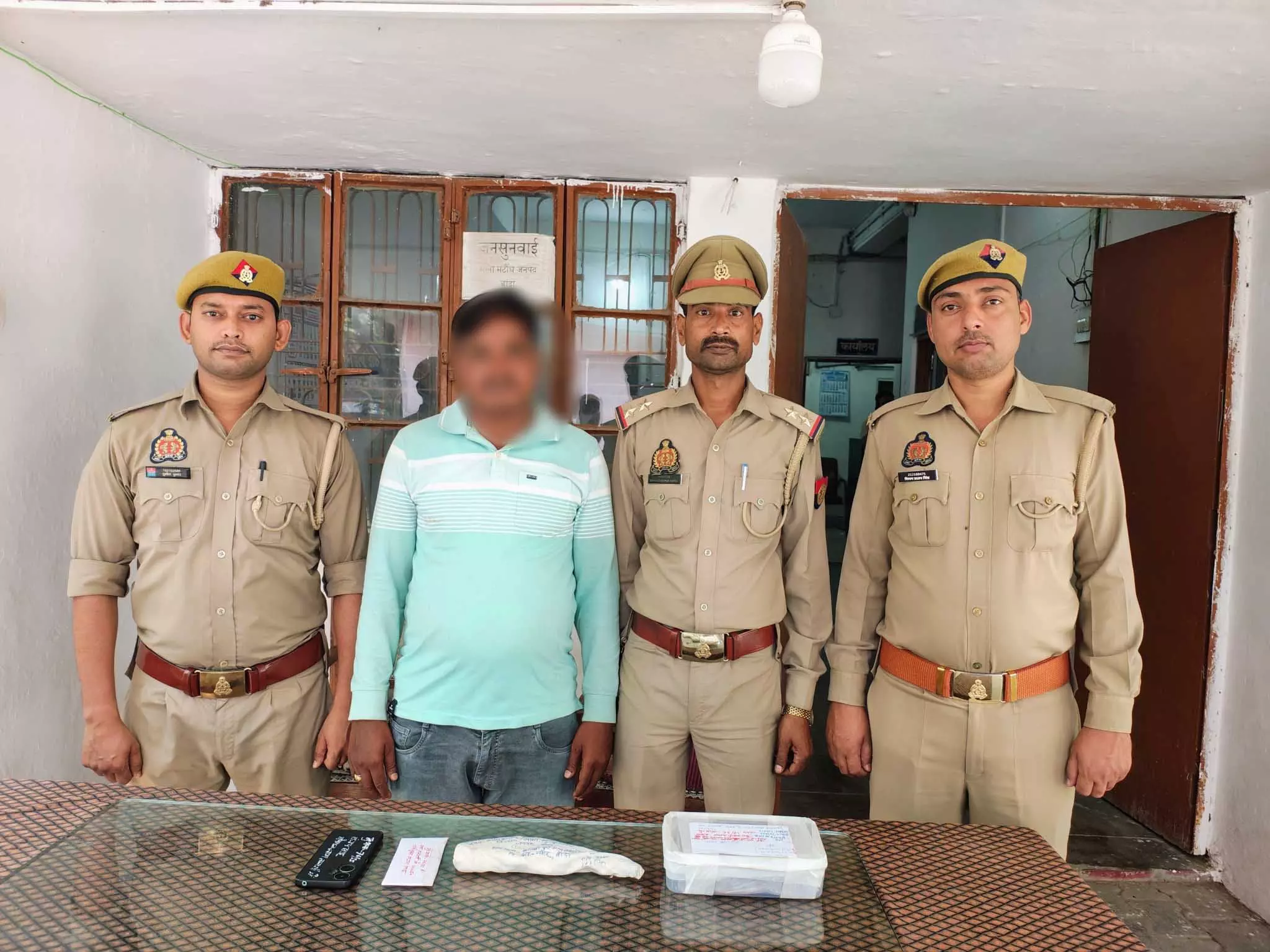नमस्कार किया फिर...आरोपी सलाखों के पीछे, जानें क्या किया? नमस्कार किया फिर...आरोपी सलाखों के पीछे, जानें क्या किया?