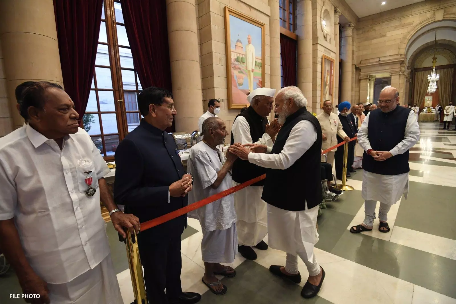 पद्मश्री योग गुरु शिवानंद बाबा के निधन से दुखी, उनका जाना अपूरणीय क्षति: पीएम मोदी पद्मश्री योग गुरु शिवानंद बाबा के निधन से दुखी, उनका जाना अपूरणीय क्षति: पीएम मोदी