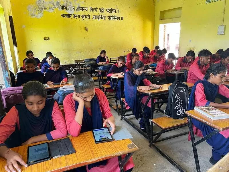 Haryana : विभाग ने सरकारी मिडिल स्कूलों में शिक्षकों और छात्रों का डेटा मांगा Haryana : विभाग ने सरकारी मिडिल स्कूलों में शिक्षकों और छात्रों का डेटा मांगा