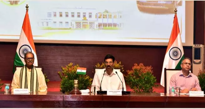 राज्यपाल ने नागरिकों से अक्षय ऊर्जा अपनाने का आग्रह किया राज्यपाल ने नागरिकों से अक्षय ऊर्जा अपनाने का आग्रह किया