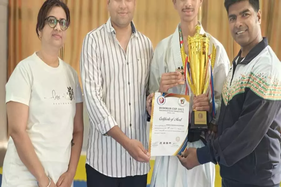 Gurugram के अनर्घ्य अभिषेक ने दुबई में बुडोकन इंटरनेशनल कराटे चैंपियनशिप में स्वर्ण पदक जीता Gurugram के अनर्घ्य अभिषेक ने दुबई में बुडोकन इंटरनेशनल कराटे चैंपियनशिप में स्वर्ण पदक जीता