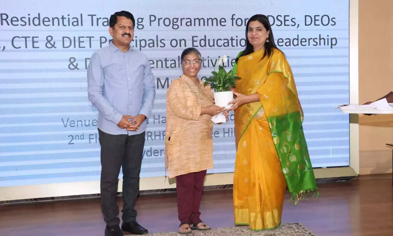 Hyderabad: जिला शिक्षा अधिकारियों के लिए 3 दिवसीय प्रशिक्षण Hyderabad: जिला शिक्षा अधिकारियों के लिए 3 दिवसीय प्रशिक्षण
