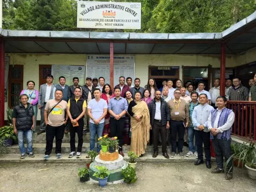 लोकसभा सांसद सांगा दोरजी ने SAGY में प्रवेश बिंदु स्तर की बैठक की अध्यक्षता की लोकसभा सांसद सांगा दोरजी ने SAGY में प्रवेश बिंदु स्तर की बैठक की अध्यक्षता की