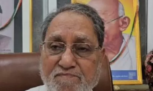 आरएसएस के लोगों को ट्रेनिंग देकर पाकिस्तान में बम ब्लास्ट करवाना चाहिए: हुसैन दलवई आरएसएस के लोगों को ट्रेनिंग देकर पाकिस्तान में बम ब्लास्ट करवाना चाहिए: हुसैन दलवई