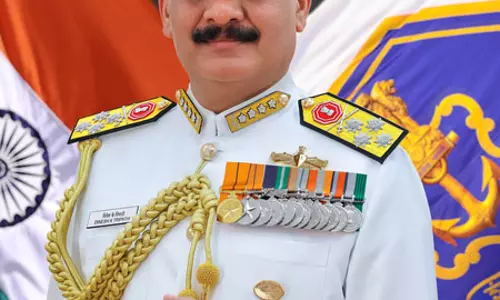 नौसेना चीफ ने पीएम मोदी से की मुलाकात, आधे घंटे तक चली बैठक नौसेना चीफ ने पीएम मोदी से की मुलाकात, आधे घंटे तक चली बैठक