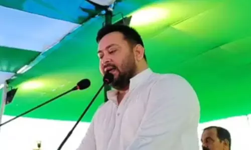 नीतीश सरकार ने बिहार में बेरोजगारी, पलायन को बढ़ावा दिया : तेजस्वी यादव