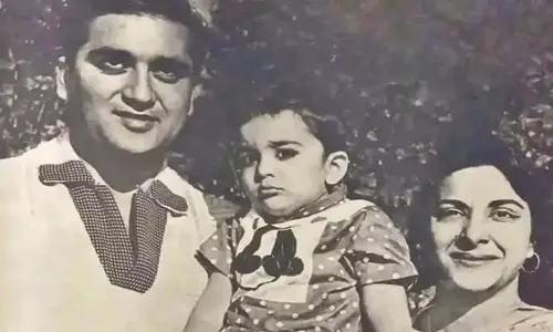 संजय दत्त ने बचपन की अनदेखी तस्वीरों के साथ नरगिस को किया याद संजय दत्त ने बचपन की अनदेखी तस्वीरों के साथ नरगिस को किया याद
