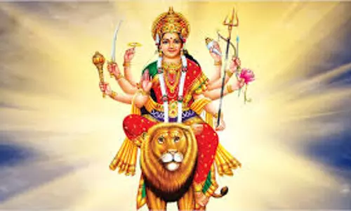Devi Stotra: साहस और ऊर्जा के लिए देवी स्तोत्र का करें पाठ, बदल जाएगा जीवन