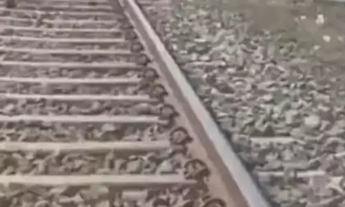 झगड़े से परेशान पत्नी चली गई मायके, पटरी किनारे में मिला पति का शव झगड़े से परेशान पत्नी चली गई मायके, पटरी किनारे में मिला पति का शव
