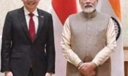 मोदी ने सिंगापुर के पीएम लॉरेंस वोंग को फिर से निर्वाचित होने पर दीं शुभकामनाएं