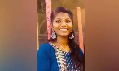 kerala : स्कूटर के अनियंत्रित होकर खंभे से टकराने से छात्र की मौत kerala : स्कूटर के अनियंत्रित होकर खंभे से टकराने से छात्र की मौत