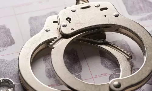 उमसिंग में ड्रग तस्कर गिरफ्तार उमसिंग में ड्रग तस्कर गिरफ्तार