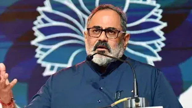 Congress और सीपीएम वोट बैंक की राजनीति कर रही