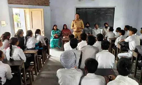 Phagwara: पुलिस ने नशीली दवाओं के दुरुपयोग पर जागरूकता सेमिनार आयोजित किया Phagwara: पुलिस ने नशीली दवाओं के दुरुपयोग पर जागरूकता सेमिनार आयोजित किया