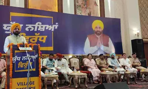 नशे की समस्या के लिए पूर्व मुख्यमंत्री का कुशासन जिम्मेदार: Tarunpreet Singh Sond नशे की समस्या के लिए पूर्व मुख्यमंत्री का कुशासन जिम्मेदार: Tarunpreet Singh Sond