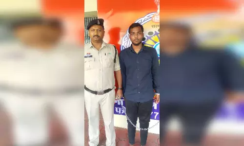 अंधेरे का फायदा उठाकर सूने मकान की खिड़की तोड़कर चोरी, शातिर चोर गिरफ्तार