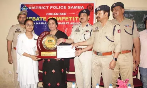 Samba पुलिस ने नशीली दवाओं के दुरुपयोग पर व्याख्यान आयोजित किया