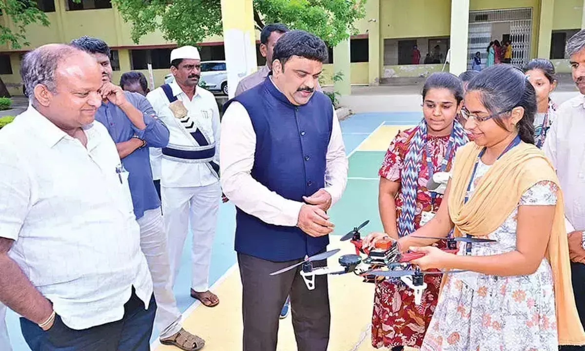 Andhra: ड्रोन प्रौद्योगिकी तेजी से आगे बढ़ रही है