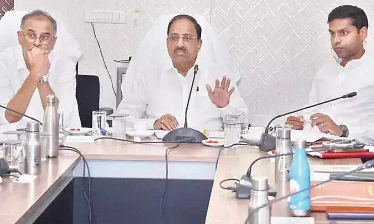 Telangana: तुम्माला ने शहर की प्रमुख नागरिक परियोजनाओं की समीक्षा की