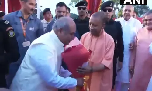 यूपी के CM योगी आदित्यनाथ ग्वालियर में एमपी स्पीकर तोमर के बेटे की शादी में हुए शामिल यूपी के CM योगी आदित्यनाथ ग्वालियर में एमपी स्पीकर तोमर के बेटे की शादी में हुए शामिल