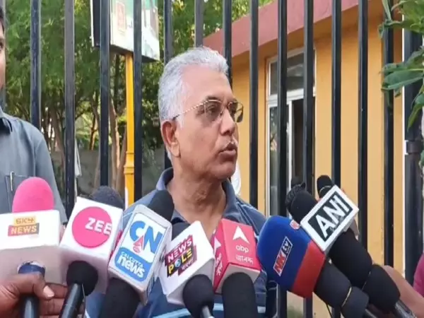 CM Banerjee के हिंसा प्रभावित मुर्शिदाबाद के दौरे से पहले उनकी आलोचना की CM Banerjee के हिंसा प्रभावित मुर्शिदाबाद के दौरे से पहले उनकी आलोचना की