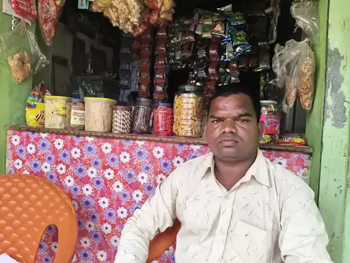 पत्नी कुसुम के लिए व्यापारी ने जारी किया वीडियो, भावुक होकर घर लौटने कर रहा अपील पत्नी कुसुम के लिए व्यापारी ने जारी किया वीडियो, भावुक होकर घर लौटने कर रहा अपील